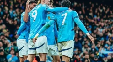 ثنائية مرموش وهالاند.. ميكا ريتشاردز يكشف سر الانسجام التاريخي في هجوم آينتراخت فرنكفورت